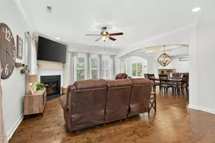 8108 Fieldcrest Ln, Fuquay Varina, NC 27526 - Photo 13