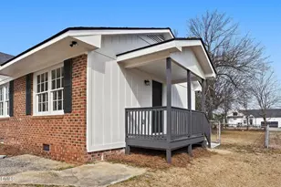 1120 W Pope St, Benson, NC 27504 - Photo 19