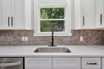 408 S Brevard Street, Selma, NC 27576 - Photo 9