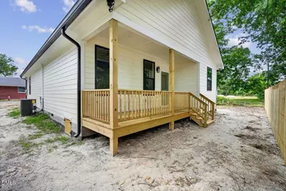 408 S Brevard Street, Selma, NC 27576 - Photo 5