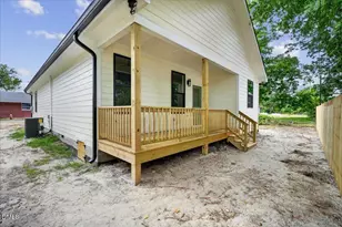 408 S Brevard St, Selma, NC 27576 - Photo 5
