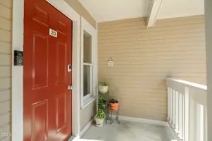 101-2D Marbury Ct, Cary, NC 27513 - Photo 3