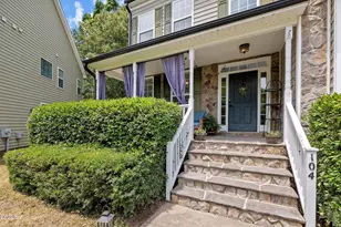 104 Big Laurel Ct, Holly Springs, NC 27540 - Photo 3
