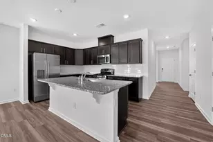 102 Marco St, Sanford, NC 27330 - Photo 5