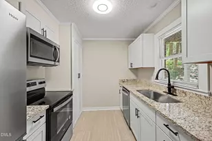 119 Carmichael Ct, Cary, NC 27511 - Photo 11