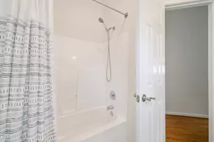 100 Riverwalk Cir, Cary, NC 27511 - Photo 25
