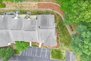 100 Riverwalk Cir, Cary, NC 27511 - Photo 33