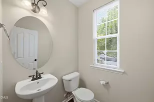 103 Longchamp Ln, Cary, NC 27519 - Photo 5