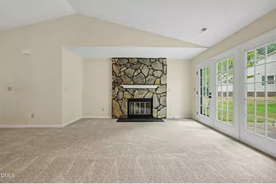 6802 Fairpoint Court, Raleigh, NC 27613 - Photo 5