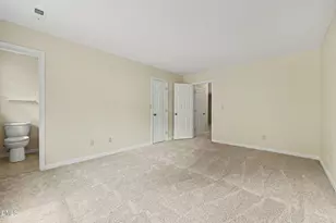 6802 Fairpoint Ct, Raleigh, NC 27613 - Photo 13