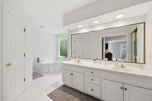 424 Grosvenor Dr, Raleigh, NC 27615 - Photo 17