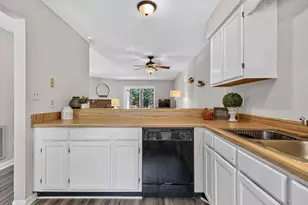 4225 The Oaks Dr, Raleigh, NC 27606 - Photo 7
