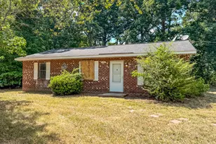 521 Locust Rd, Hillsborough, NC 27278 - Photo 1