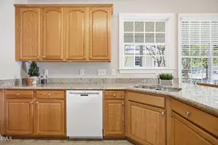 204 Crystal Brook Ln, Cary, NC 27519 - Photo 7