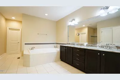 12820 Edsel Drive, Raleigh, NC 27613 - Photo 41