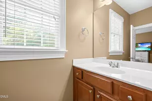 204 Grantwood Dr, Holly Springs, NC 27540 - Photo 25