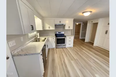 1622 S Brightleaf Boulevard, Smithfield, NC 27577 - Photo 5