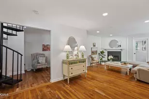 123 Windsor Cir, Chapel Hill, NC 27516 - Photo 5