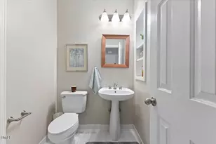105 Morninghills Ct, Cary, NC 27518 - Photo 23