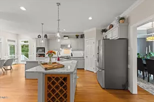 105 Morninghills Ct, Cary, NC 27518 - Photo 13