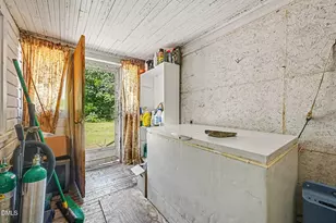 911 Alma St, Durham, NC 27703 - Photo 9