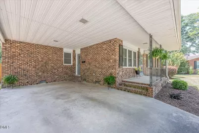 416 E Griswold Street, Selma, NC 27576 - Photo 3
