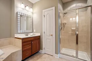 10916 Clovermill Cir, Raleigh, NC 27617 - Photo 25