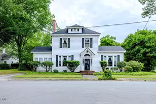 507 E Center St, Nashville, NC 27856 - Photo 1