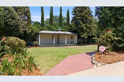 201 E Hill Street, Benson, NC 27504 - Photo 3