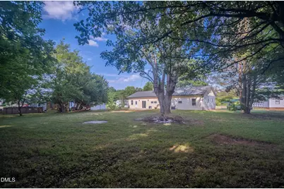 132 N State Street, Haw River, NC 27258 - Photo 17