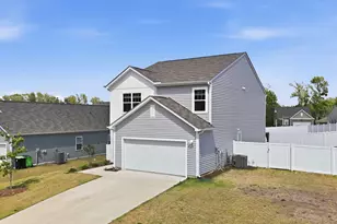 720 Shepard Rock Dr, Zebulon, NC 27597 - Photo 3