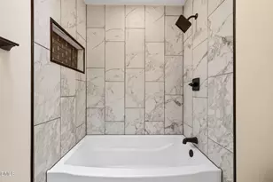 4612 Radcliff Rd, Raleigh, NC 27609 - Photo 21