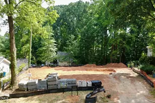 4105 Redington Dr, Raleigh, NC 27609 - Photo 3