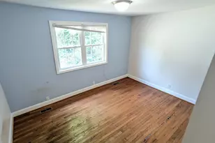 531 Lakeshore Dr, Hillsborough, NC 27278 - Photo 3