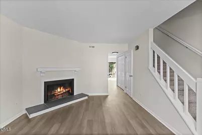 5806 Shady Grove Circle, Raleigh, NC 27609 - Photo 7