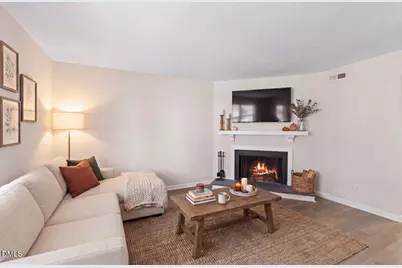 5806 Shady Grove Circle, Raleigh, NC 27609 - Photo 5
