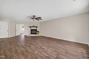 6809 Brush Creek Rd, Fayetteville, NC 28314 - Photo 11