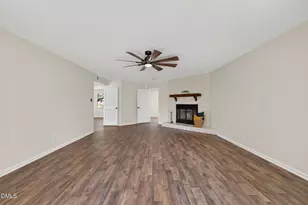 6809 Brush Creek Rd, Fayetteville, NC 28314 - Photo 13