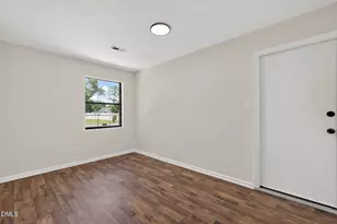 6809 Brush Creek Rd, Fayetteville, NC 28314 - Photo 15