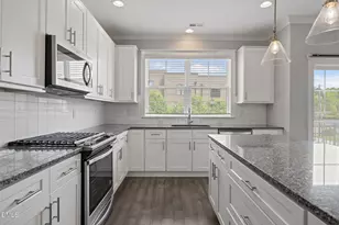 210 Asher Springs Cir, Fuquay-Varina, NC 27526 - Photo 7