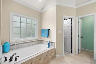 100 Marsden Ct, Cary, NC 27518 - Photo 43