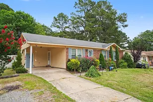 3324 Hunting Bay Dr, Spring Lake, NC 28390 - Photo 3
