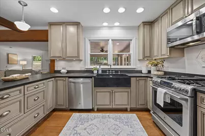 6516 Bakersfield Drive, Raleigh, NC 27606 - Photo 9