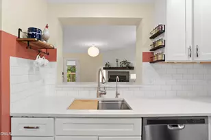 7310 Summerland Dr, Raleigh, NC 27612 - Photo 9