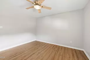 306 Oak Tree Dr, Chapel Hill, NC 27517 - Photo 27
