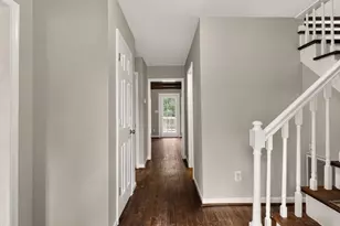 102 Greenwood Cir, Smithfield, NC 27577 - Photo 3