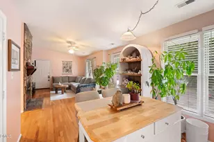 121 Westview Dr, Carrboro, NC 27510 - Photo 5