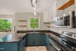 204 Oscar Ln, Cary, NC 27513 - Photo 9
