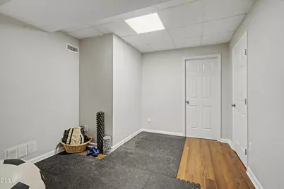 5517 N Hawthorne Way, Raleigh, NC 27613 - Photo 33