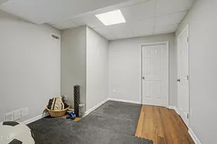 5517 N Hawthorne Way, Raleigh, NC 27613 - Photo 33